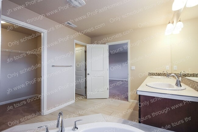 Building Photo - 16904 NW Viola St