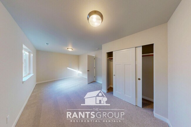 Building Photo - Brand New Home! Beautiful Steilacoom Ridge Home! Easy freeway access!