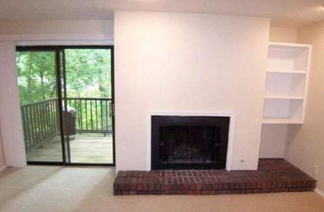 Building Photo - 3880 Cedar Circle