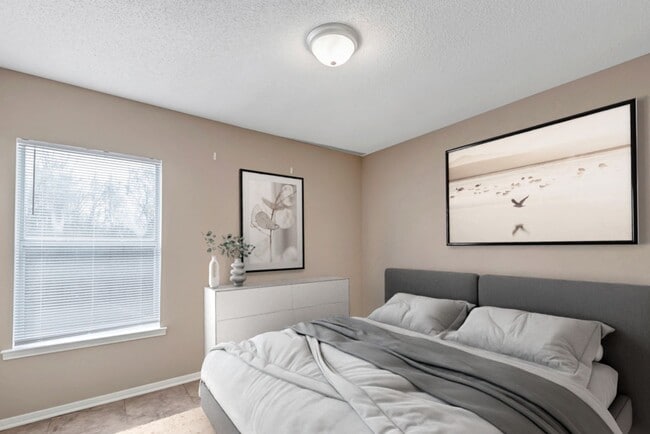 Building Photo - Newly Renovated Units in Killen, AL