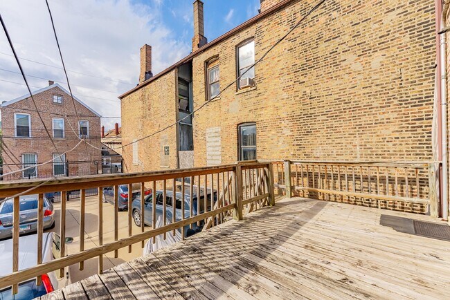 Building Photo - 1631 W 18th St