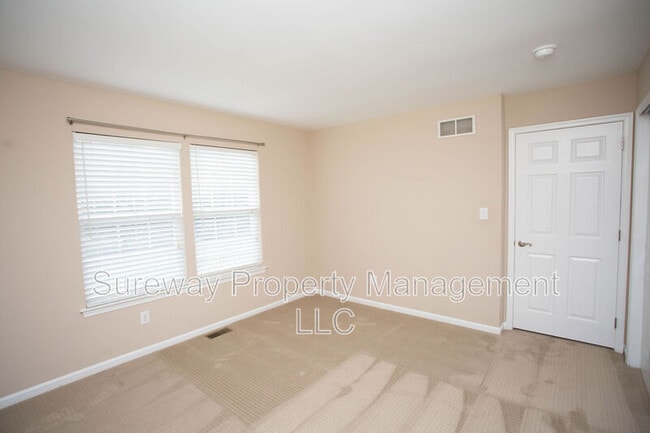 Building Photo - 7 Amaryllis Ln