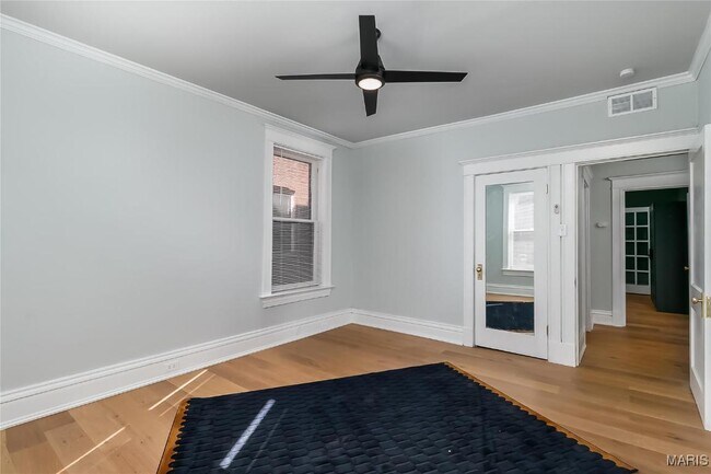 Building Photo - 4166 Russell Blvd