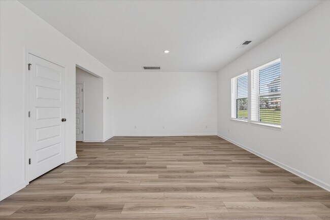 Building Photo - New Construction Four Bedroom!