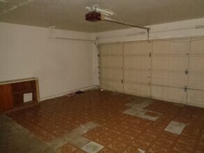 Building Photo - 1211 Grand Jct Dr