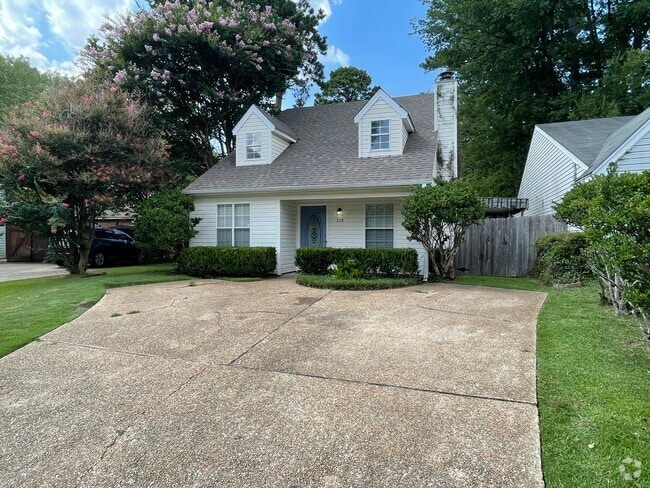 Building Photo - 338 N Grove Cir