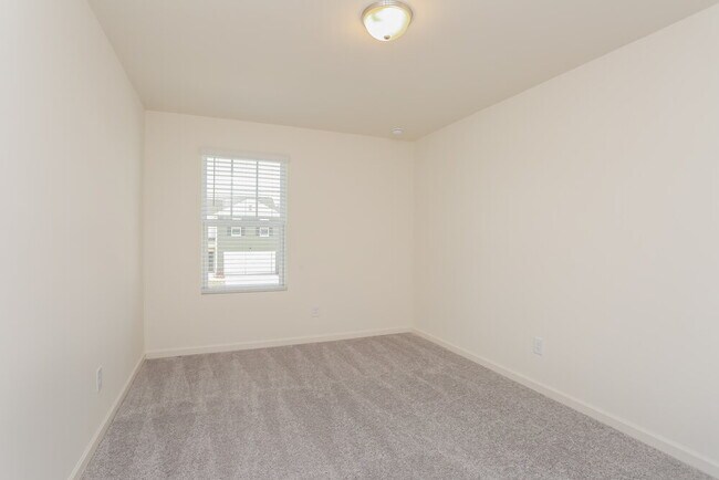 Building Photo - 435 Knightsbridge Ln