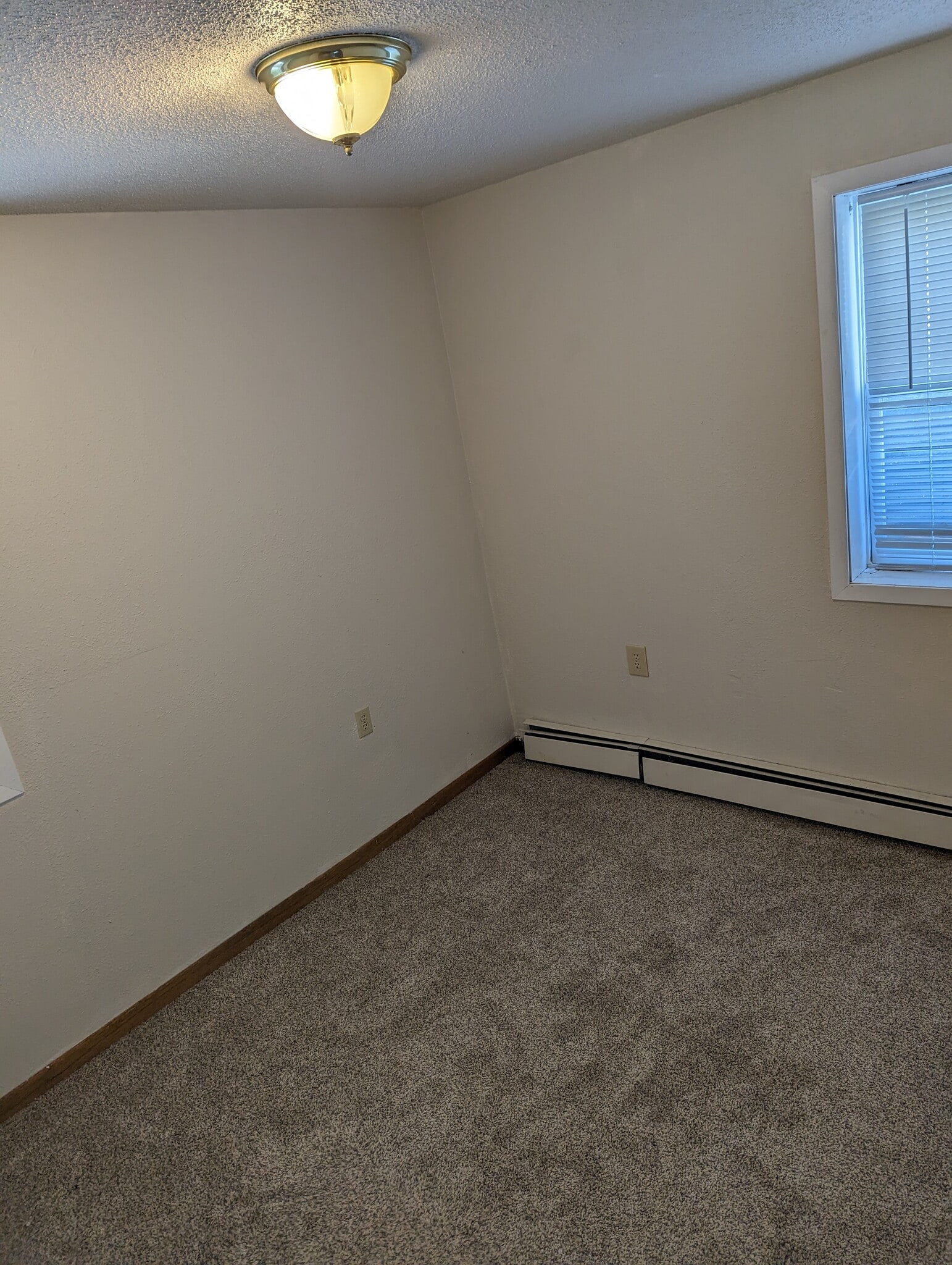 Building Photo - 1206 10th Ave S