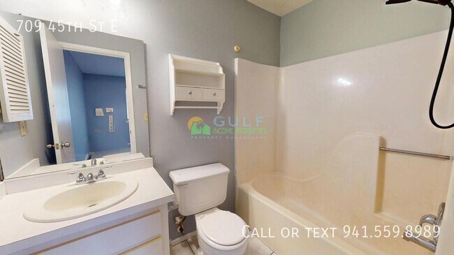 Building Photo - 709 45th St E