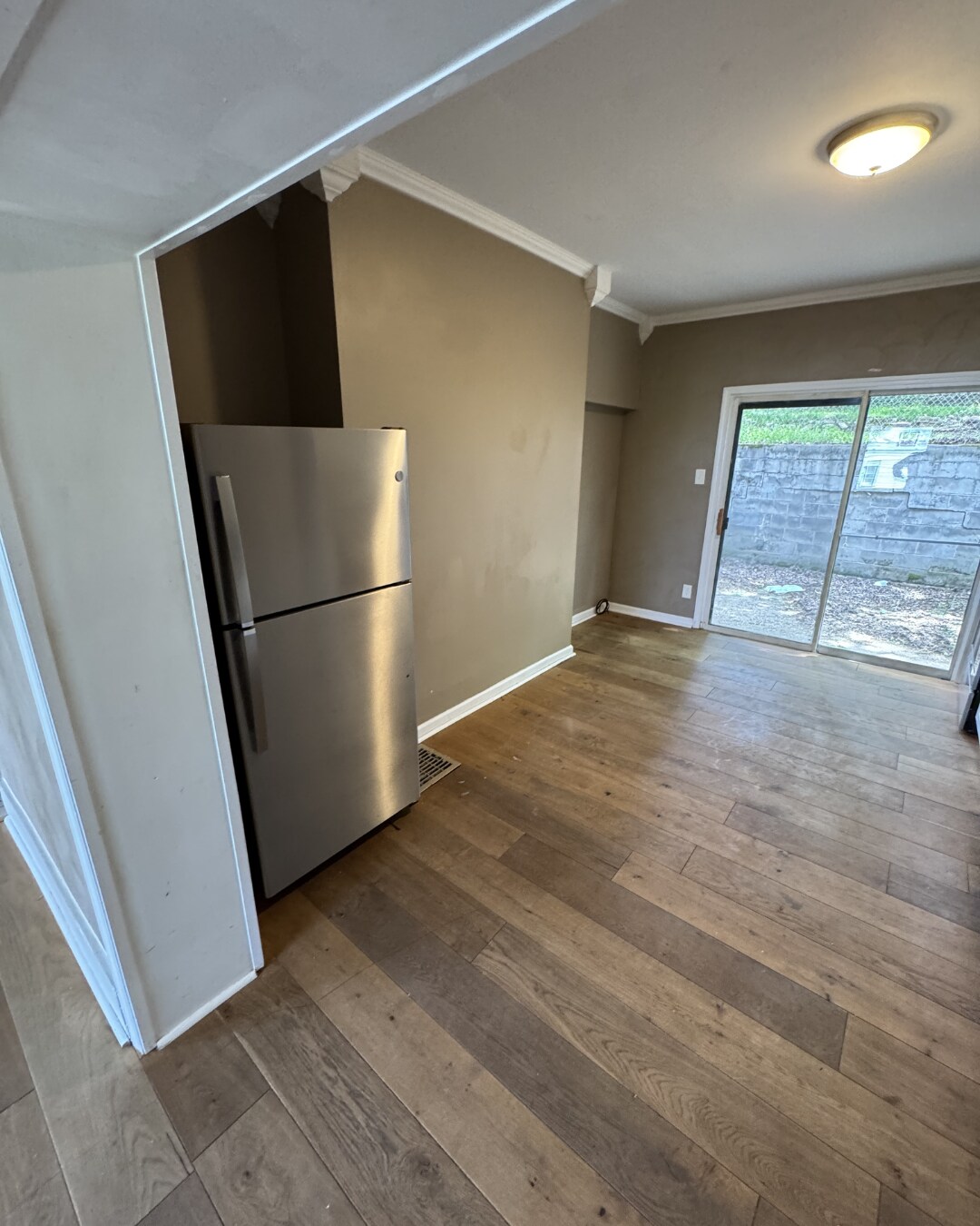 Building Photo - 1635 Methyl St