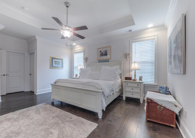 Building Photo - LANDFALL - 4 bed | 3.5 bath modern home