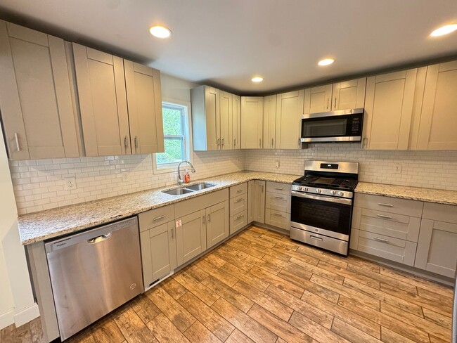 Building Photo - 2911 Auraria Rd