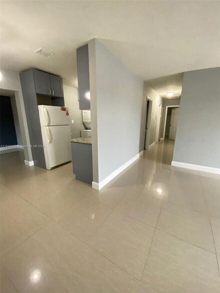 Building Photo - 2720 NW 2nd St