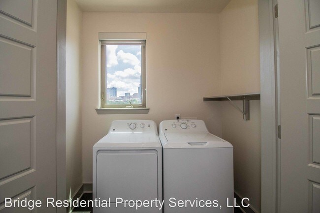Building Photo - 4 br, 4 bath House - 500 Harrold Street #3101