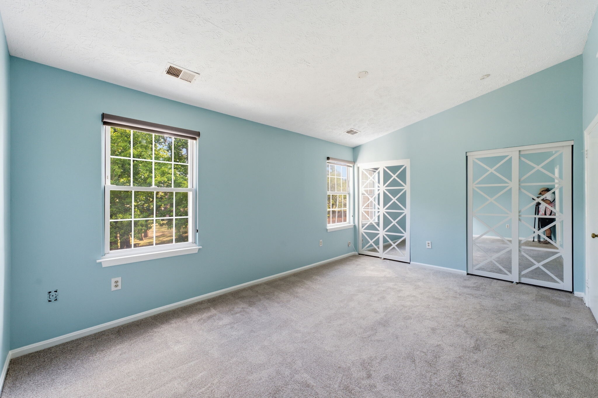 Building Photo - 10703 Campus Way S