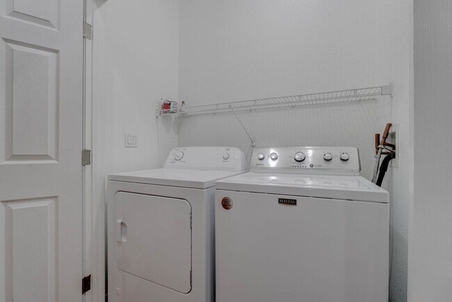 Building Photo - 3109 Strawberry Park Dr