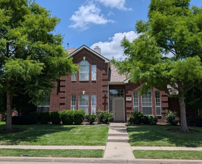 Primary Photo - 1433 Fieldstone Dr