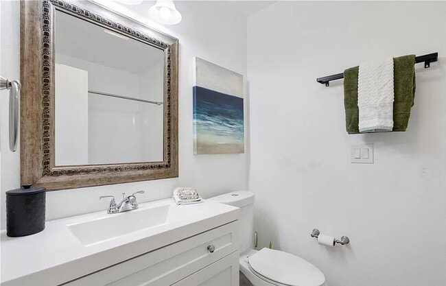 Building Photo - 262 Streamwood