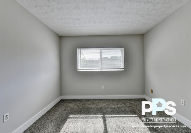 Building Photo - 1040 Sandtown Rd SW
