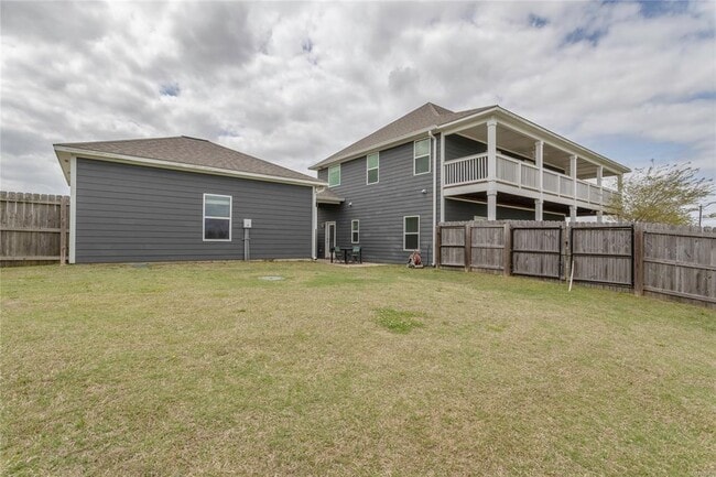 Building Photo - 201 Ave of The Orchards