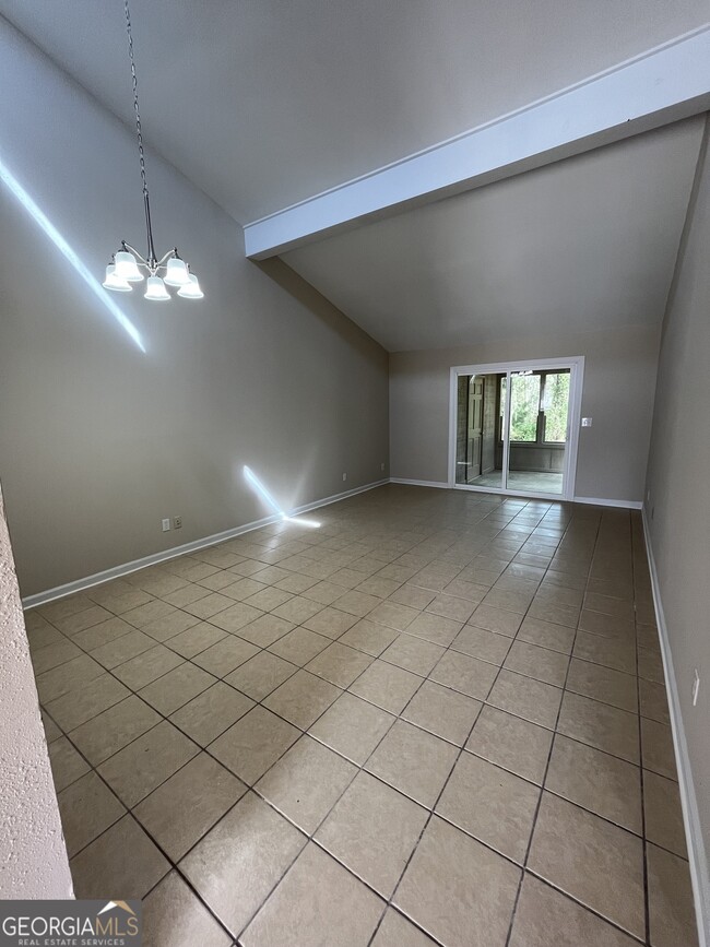 Building Photo - 419 Admiral's Walk Dr