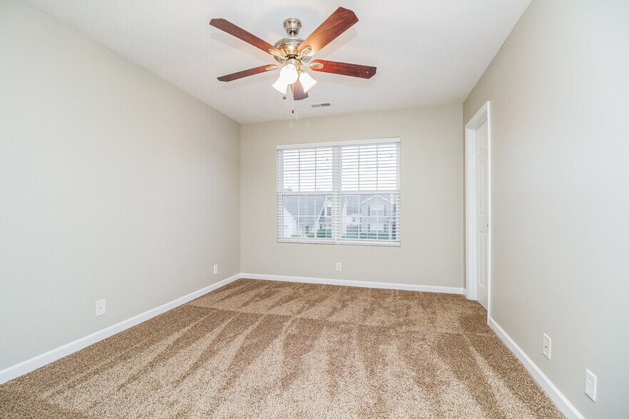 Building Photo - 1416 Westview Dr