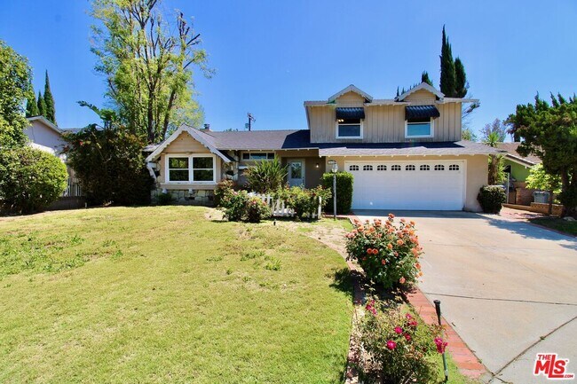 Building Photo - 7610 Kelvin Ave