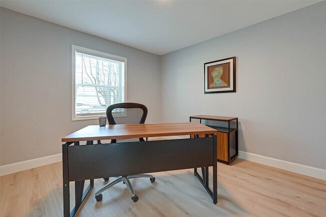 Building Photo - 5522 Caversham Dr