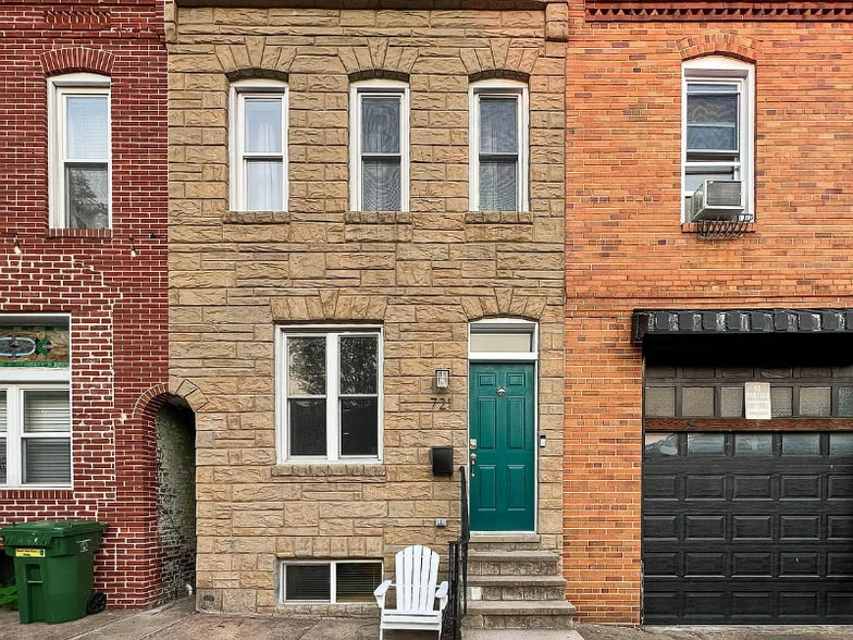 Primary Photo - 721 S Milton Ave