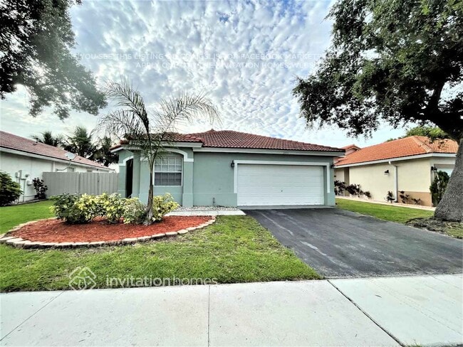 Building Photo - 3350 NW 78th Ave