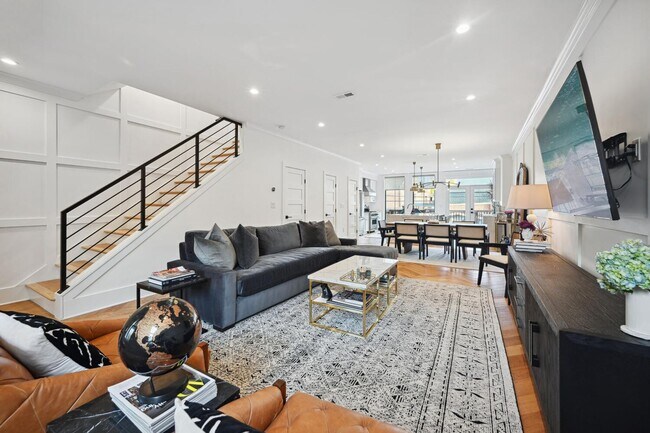 Building Photo - FURNISHED style in NoMA with Garage Parking