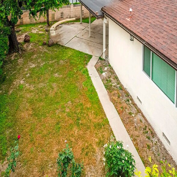 Building Photo - 16840 Superior St