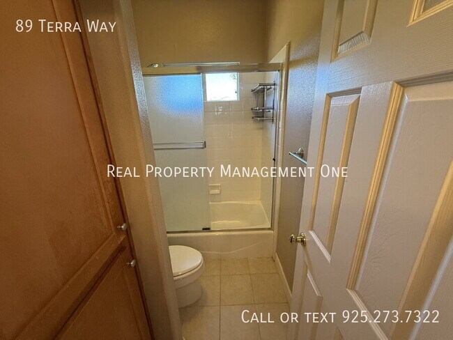 Building Photo - 89 Terra Way