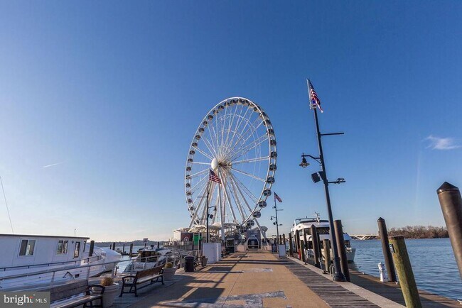 Building Photo - 100 St Ives Pl