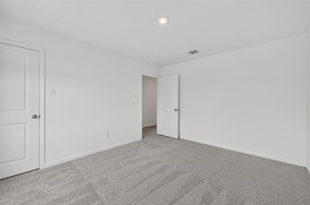 Building Photo - 2122 Prairie Ln