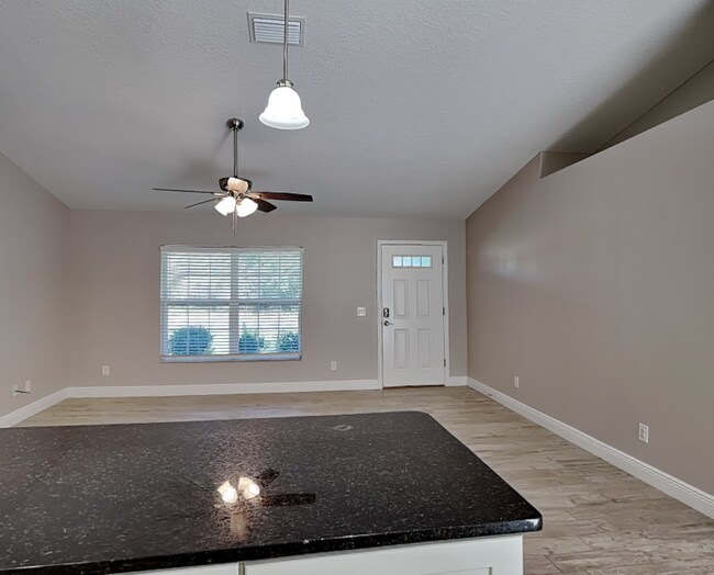 Building Photo - 3088 W Camilo Dr