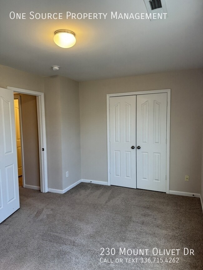 Building Photo - 230 Mount Olivet Dr