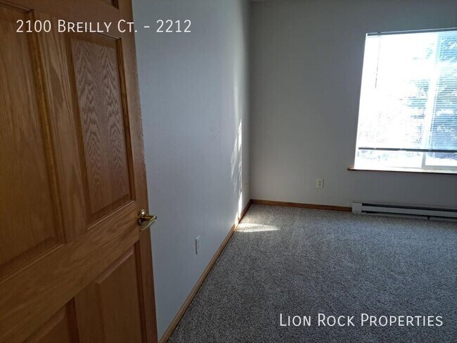 Building Photo - 2100 Breilly Ct