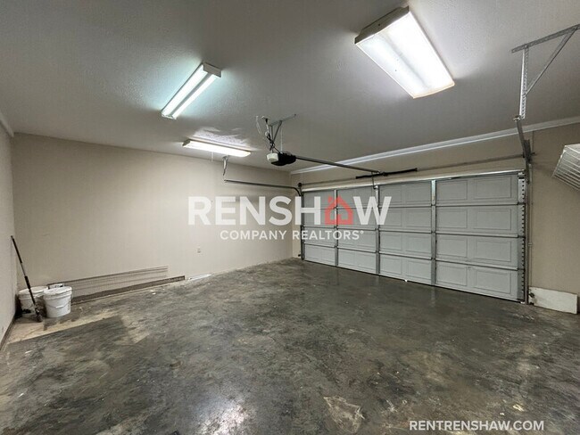 Building Photo - 152 Brighton Village Loop