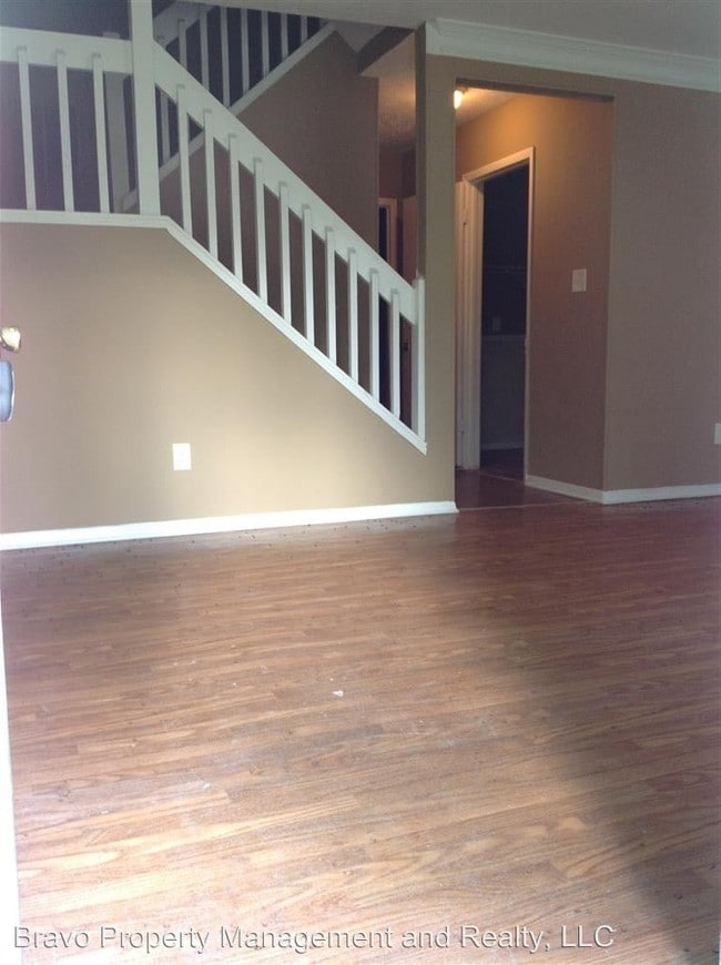 Building Photo - 3072-3078 Destin Cir