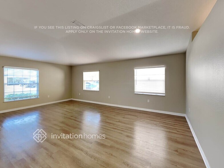 Building Photo - 3925 Rollingsford Cir