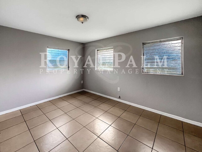 Building Photo - 9861 Orange River Blvd