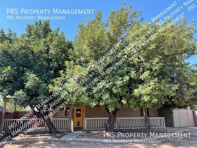 Building Photo - 410 W Santa Cruz Dr