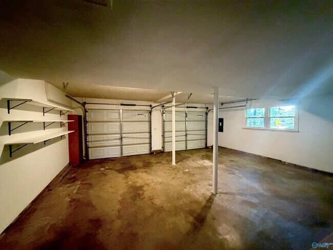 Building Photo - 11114 Hillwood Dr SE