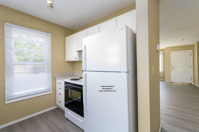 Building Photo - 9242 E Funston Ct