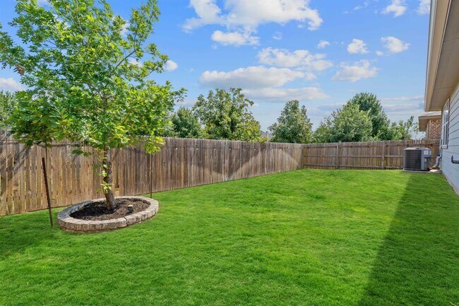 Building Photo - 9213 Margaret Jewel Ln