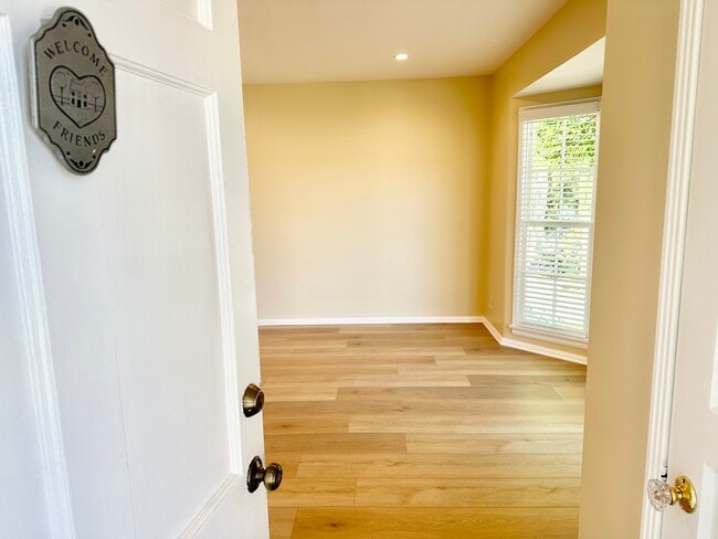 Building Photo - 2544 N Keystone St