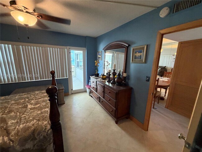 Building Photo - 710 N Ocean Blvd