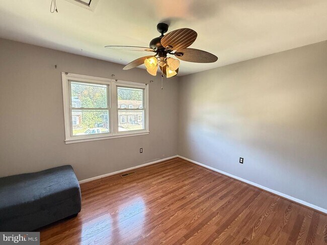 Building Photo - 5555 Neddleton Ave