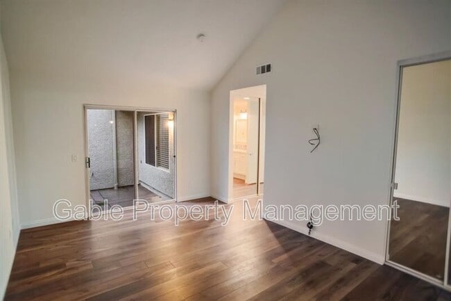 Building Photo - 27221 Camden Pl